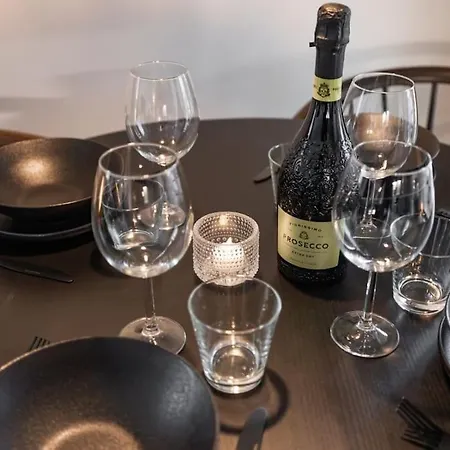 Koda Taiga South - Parking & View