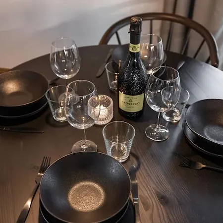 Koda Taiga South - Parking & View 罗瓦涅米